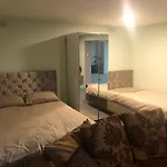 Treetops Flat4 Hall Green B28